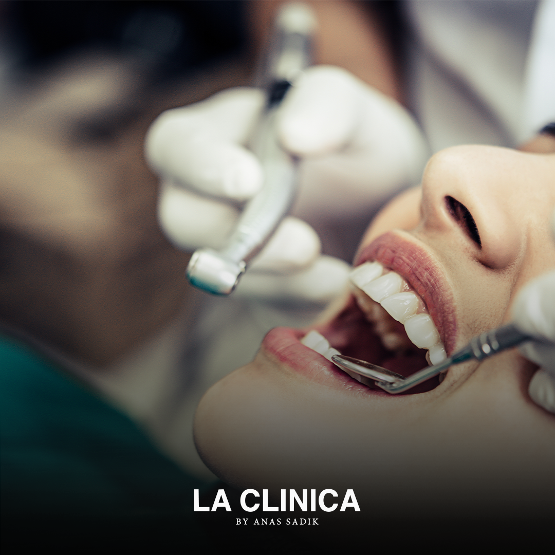 تركيبة اسنان متحركة تجميلية